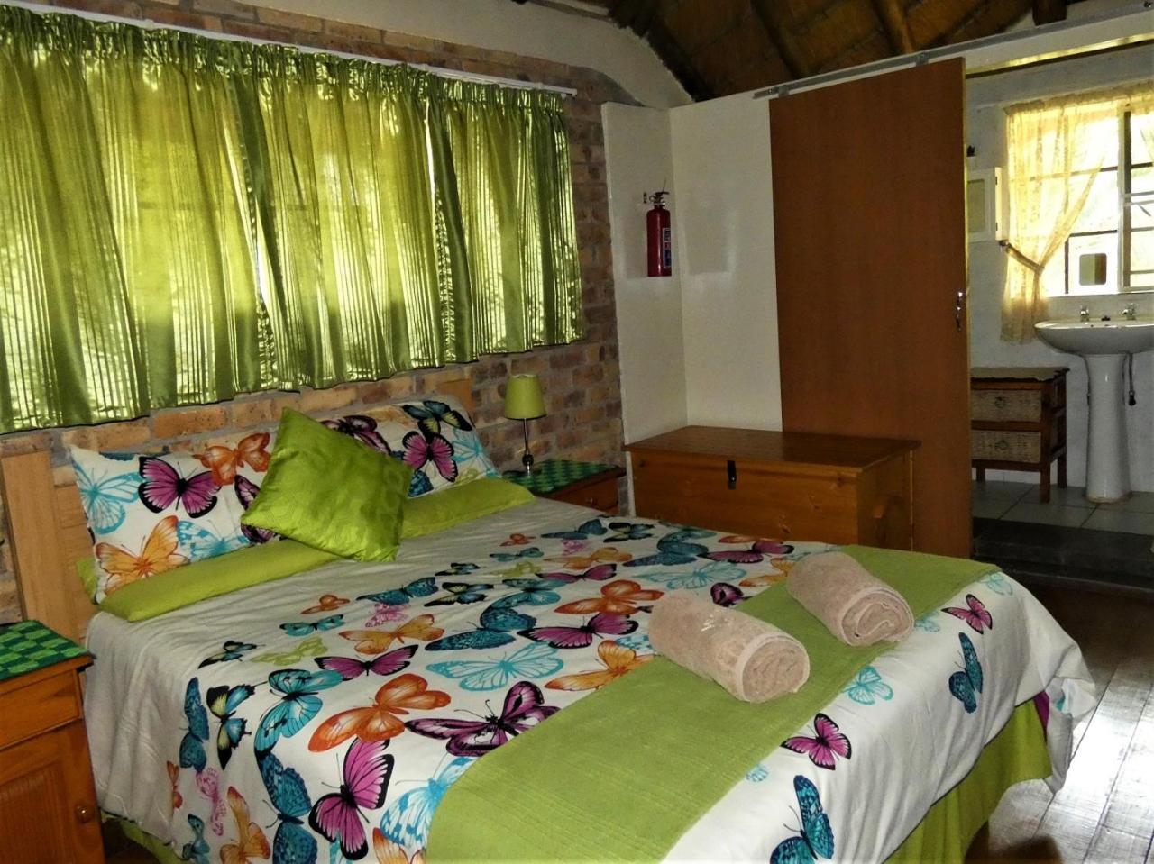 מרלות' פארק Weltevrede Lodge - Self Catering Houses חדר תמונה